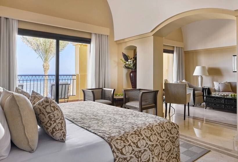 سوییت جونیور, Jaz Lamaya Resort