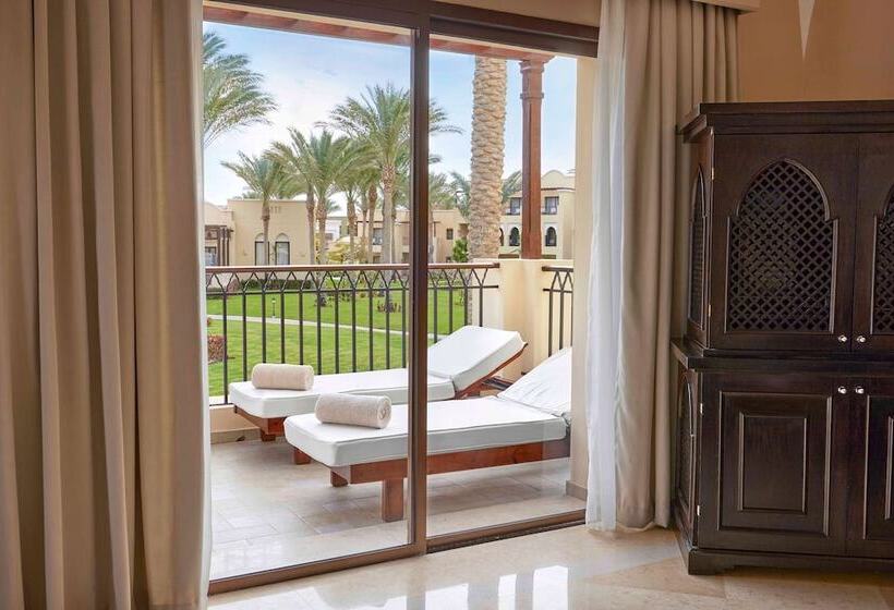 سوییت جونیور, Jaz Lamaya Resort
