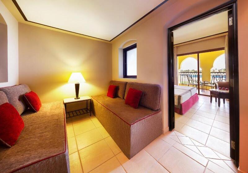 اتاق لوکس خانوادگی, Jaz Lamaya Resort