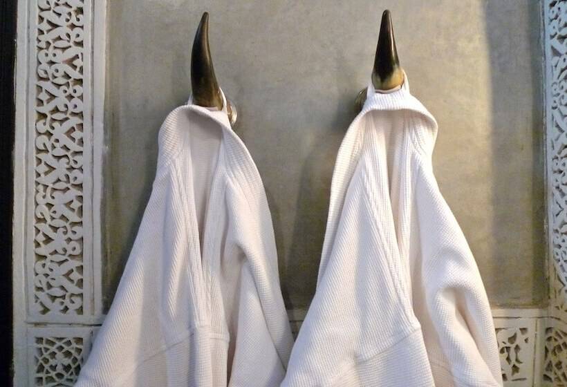 سوییت, 72 Riad