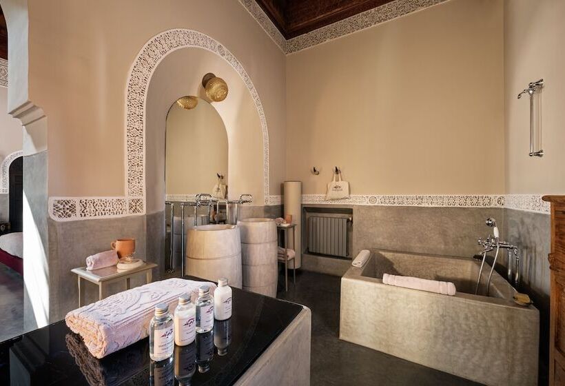 سوییت, 72 Riad