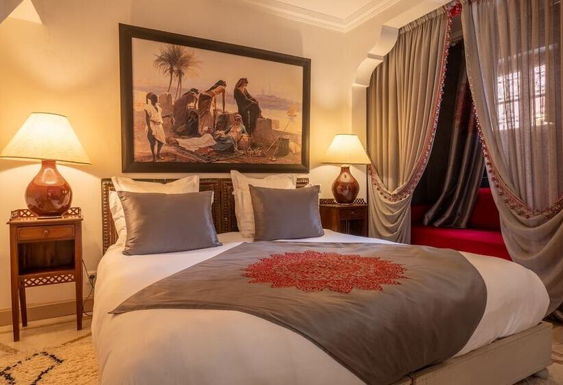 سوییت جونیور, Riad Alma