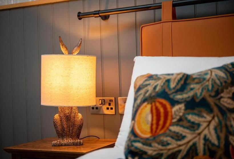 اتاق استاندارد, Ely Hotel By Chef & Brewer Collection