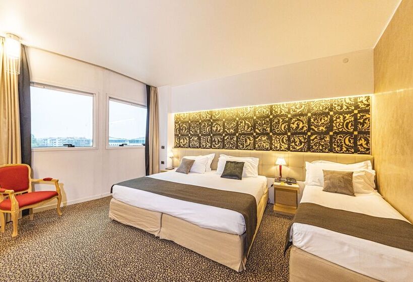 اتاق سوپریور سه تخته, Antony Palace Hotel   Venice Airport