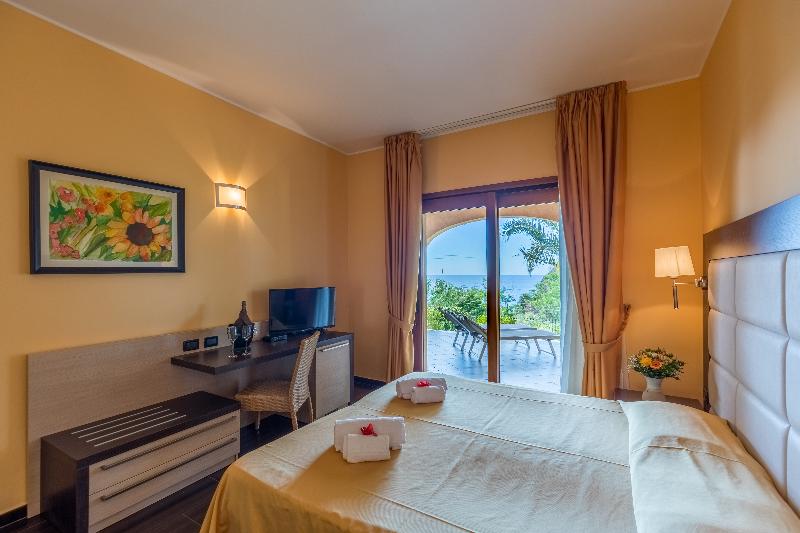 Triple Room Sea View, Cannamele Resort