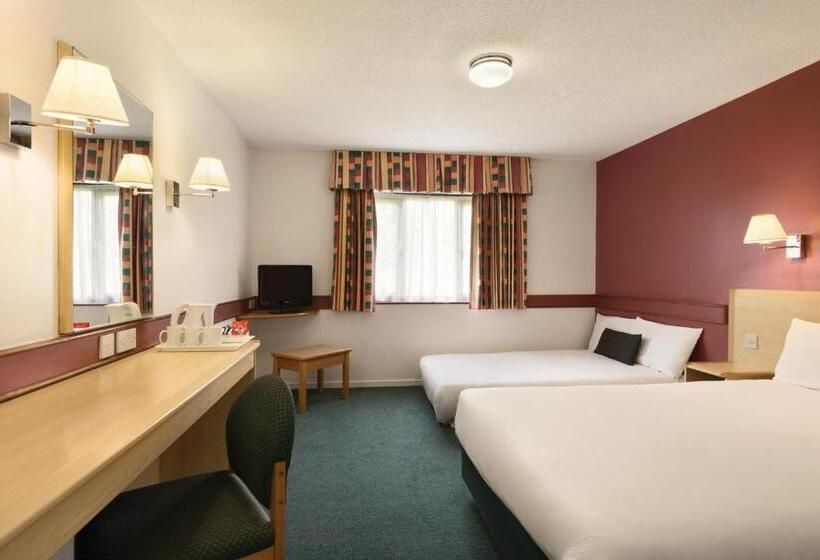 اتاق خانوادگی, Days Inn Hotel Bradford   Leeds