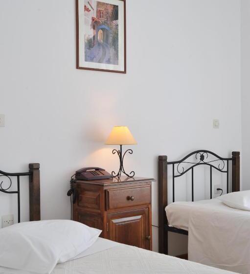 Chambre Triple Standard, Eri