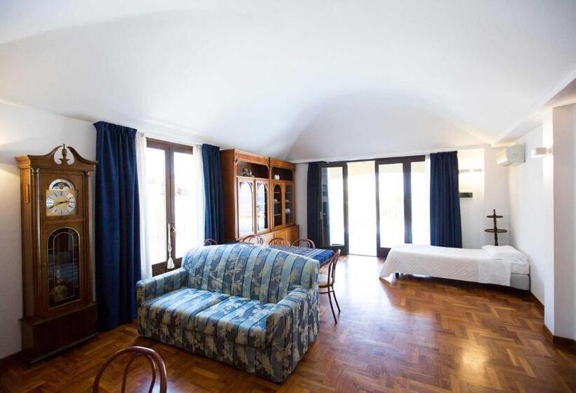 Suite with Terrace, La Piazzetta