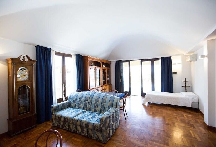 Suite with Terrace, La Piazzetta
