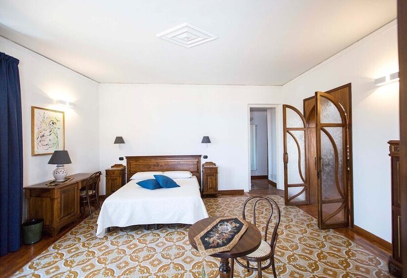 Suite with Terrace, La Piazzetta