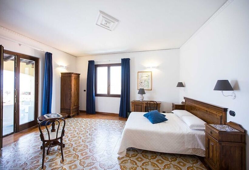 Suite with Terrace, La Piazzetta
