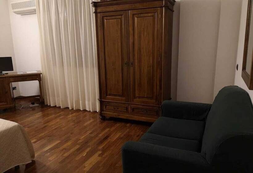 اتاق استاندارد برای معلولان, La Piazzetta