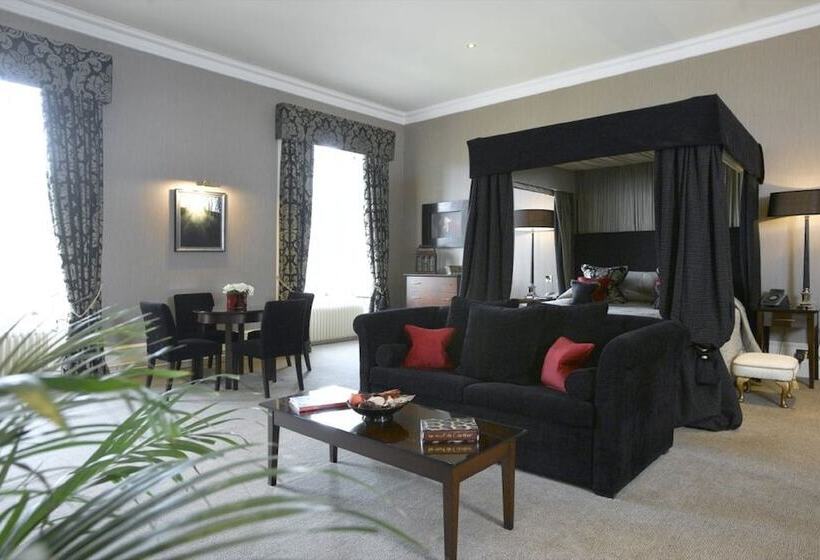 سوییت جونیور, Mar Hall Golf & Spa Resort