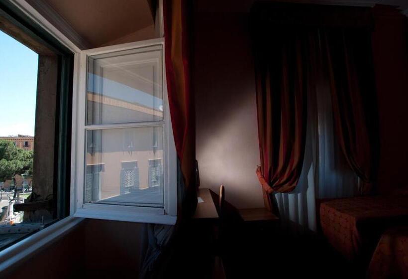 اتاق استاندارد سه نفره, New Morpheus Rooms