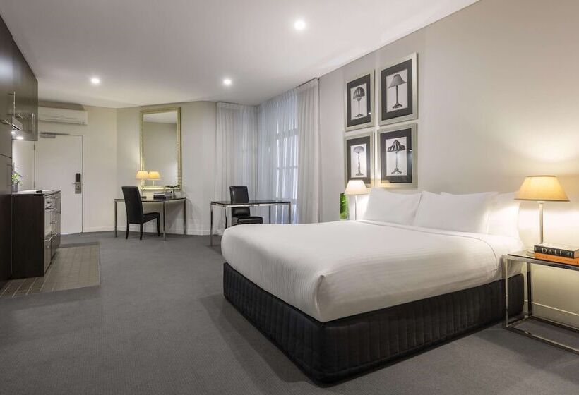 استودیوی استاندارد, Oaks Melbourne On Collins Suites