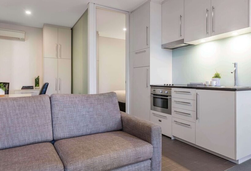 آپارتمان 1 خوابه, Oaks Melbourne On Collins Suites