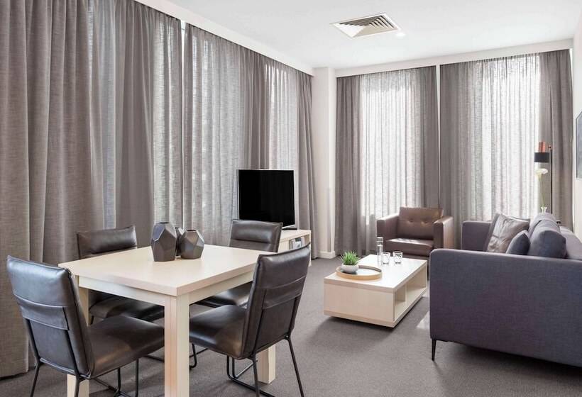 آپارتمان 2 خوابه, Oaks Melbourne On Market