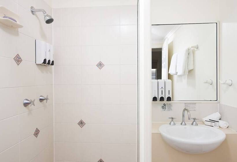 سوئیت خانواده 2 خوابه, Park Regis Anchorage