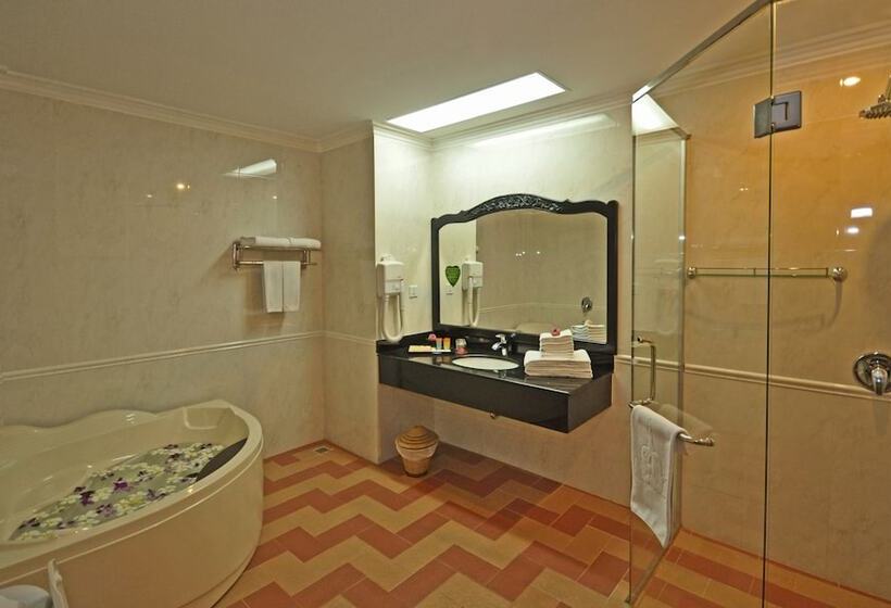 سوییت, Somadevi Angkor Resort & Spa
