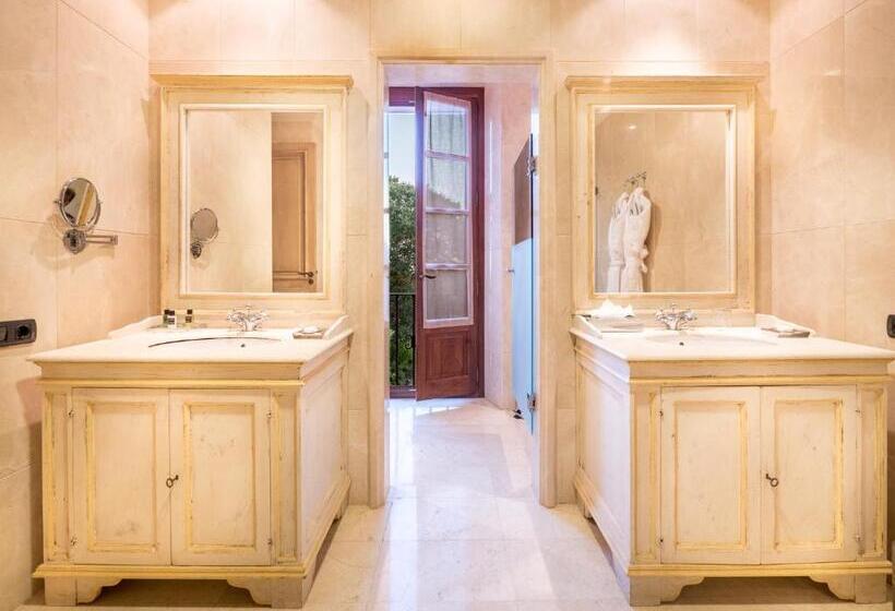 سوئیت راحتی, Son Julia Country House & Spa