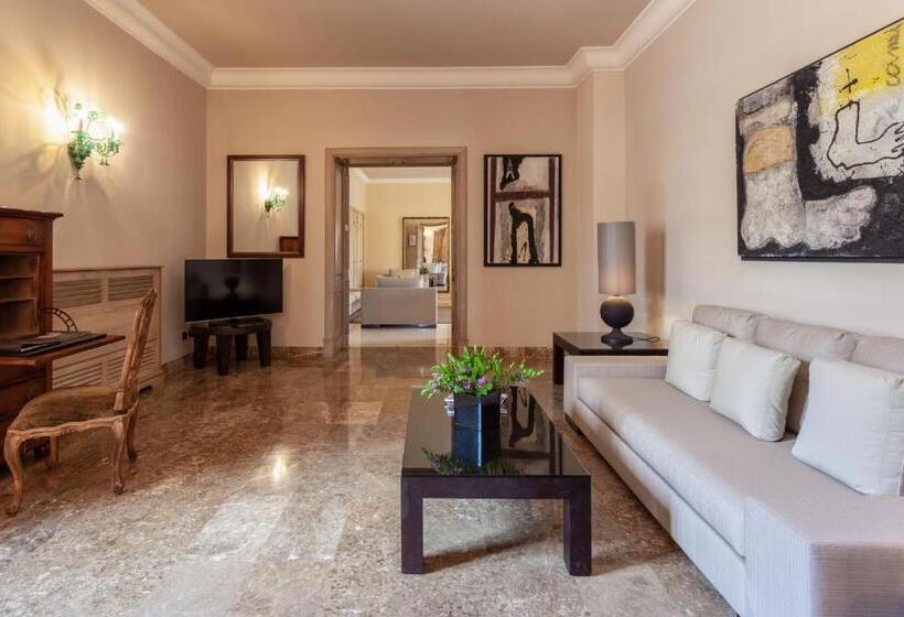 سوئیت راحتی, Son Julia Country House & Spa