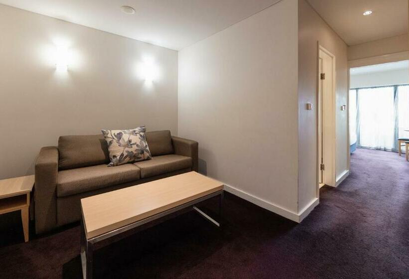 اتاق لوکس, The Executive Inn, Newcastle