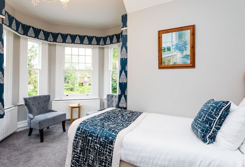 اتاق سوپریور, The Lawn Guest House Gatwick