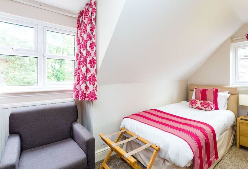 اتاق خانوادگی, The Lawn Guest House Gatwick