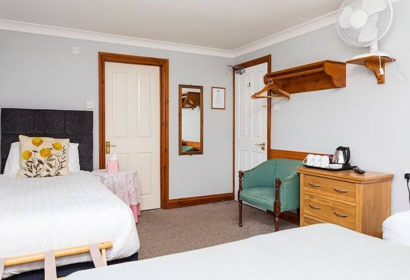 اتاق خانوادگی, The Lawn Guest House Gatwick