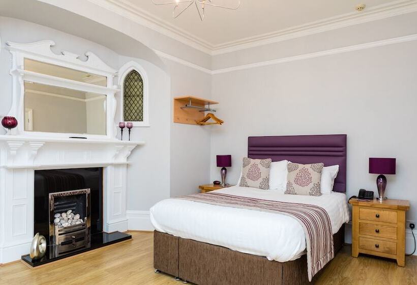 اتاق سوپریور در طبقه همکف, The Lawn Guest House Gatwick