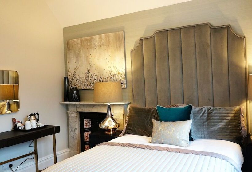 اتاق لوکس, The Lawn Guest House Gatwick