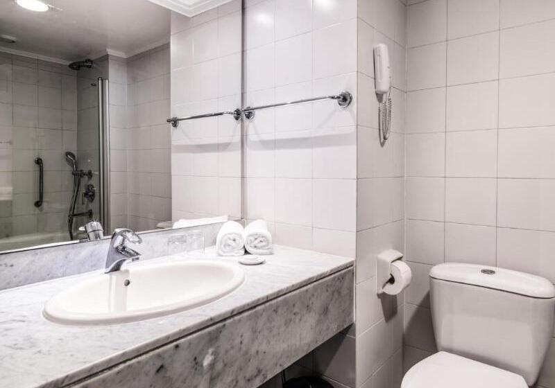 اتاق سوپریور, The Lawn Guest House Gatwick
