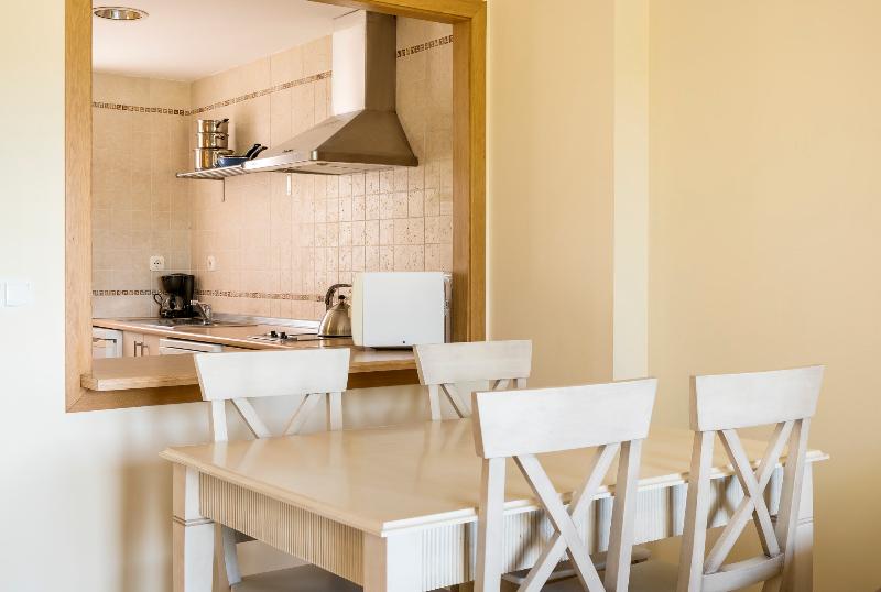 اتاق خانوادگی, The Lawn Guest House Gatwick