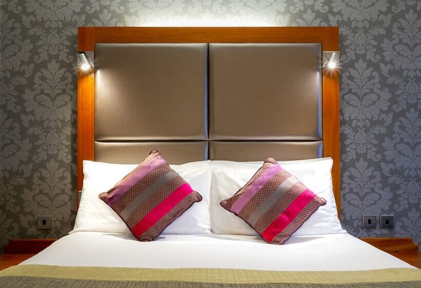 اتاق کلاسیک خانوادگی, The Park Royal Hotel & Spa
