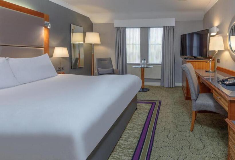 اتاق لوکس با تخت بزرگ, The Park Royal Hotel & Spa