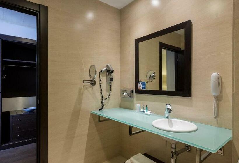 اتاق استاندارد سه نفره, Lcb Hotel Fuenlabrada