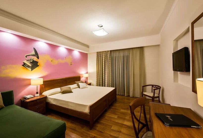 スーペリアールーム, Mediterranean Beach Resort