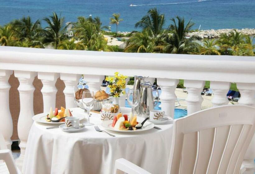 Suite Deluxe Vue Mer, Bahia Principe Luxury Runaway Bay – All Inclusive  Adults Only