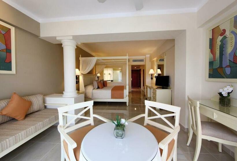 Deluxe Suite Sea View, Bahia Principe Luxury Runaway Bay - Adults Only - All Inclusive