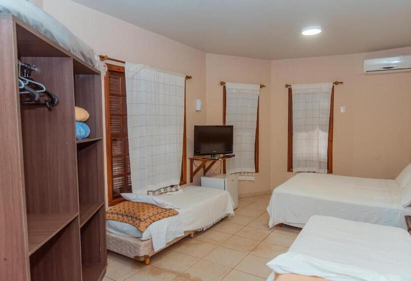 Standard Triple Room, Casa Blanca