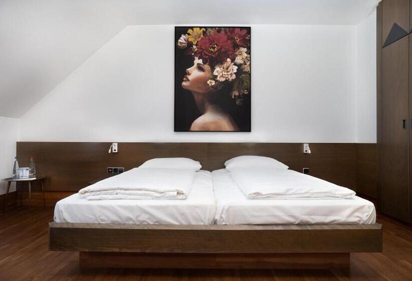 اتاق راحتی سه تخته, Stadthotel Heilbronn