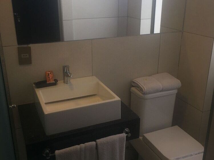 سوییت لوکس, Apart Hotel La Corona