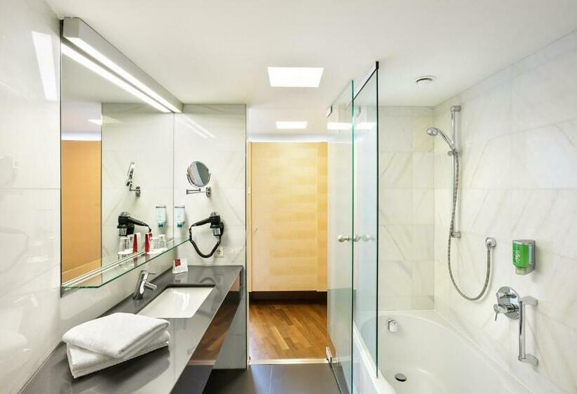 اتاق کلاسیک, Austria Trend Hotel Congress Innsbruck