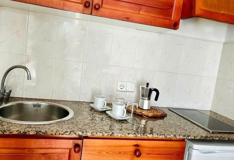 آپارتمان اکونومی 1 خوابه, Fergus Club Carema Splash