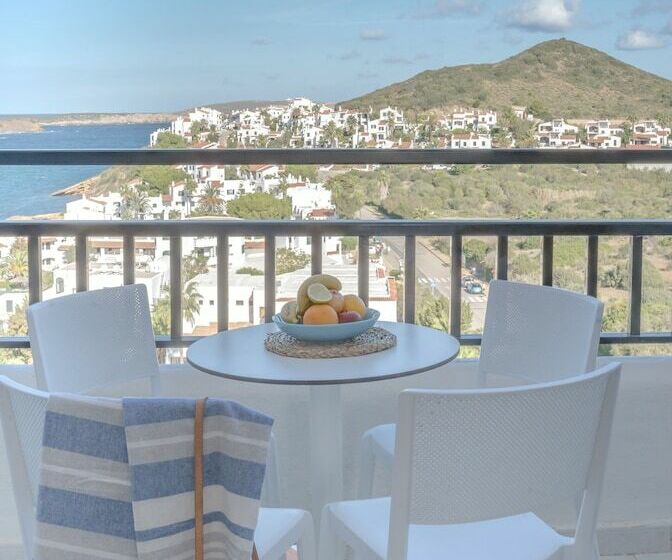 1-Bedroom Upper Apartment Sea View, Carema Club Resort