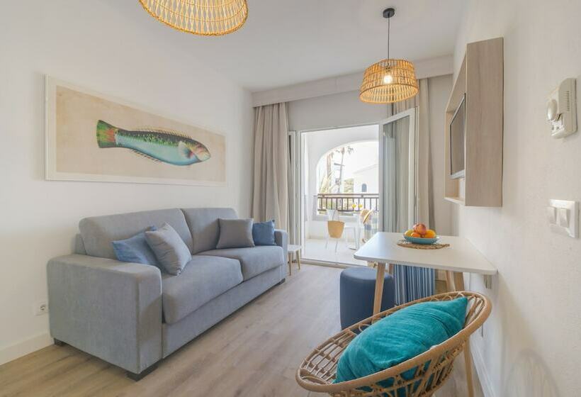 آپارتمان سوپریور 1 خوابه, Fergus Club Carema Splash