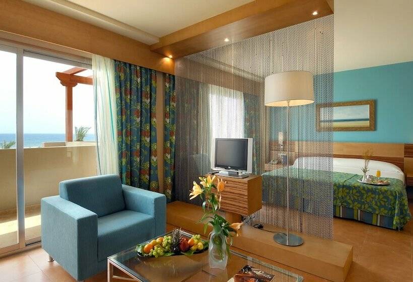 سوییت جونیور با چشم‌انداز دریا, Elba Carlota Beach & Golf Resort