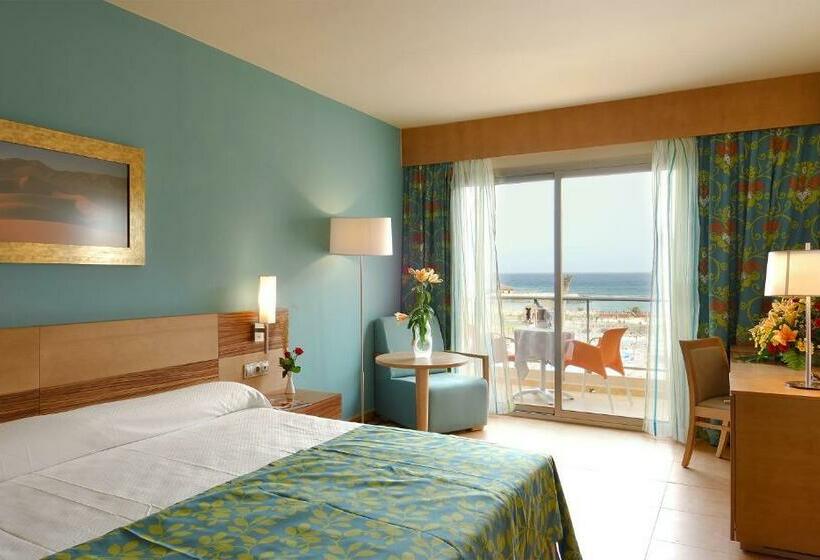 اتاق خانوادگی با چشم‌انداز جانبی دریا, Elba Carlota Beach & Golf Resort