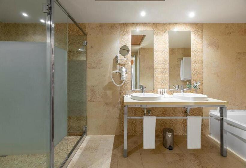 سوییت جونیور با چشم‌انداز دریا, Elba Carlota Beach & Golf Resort