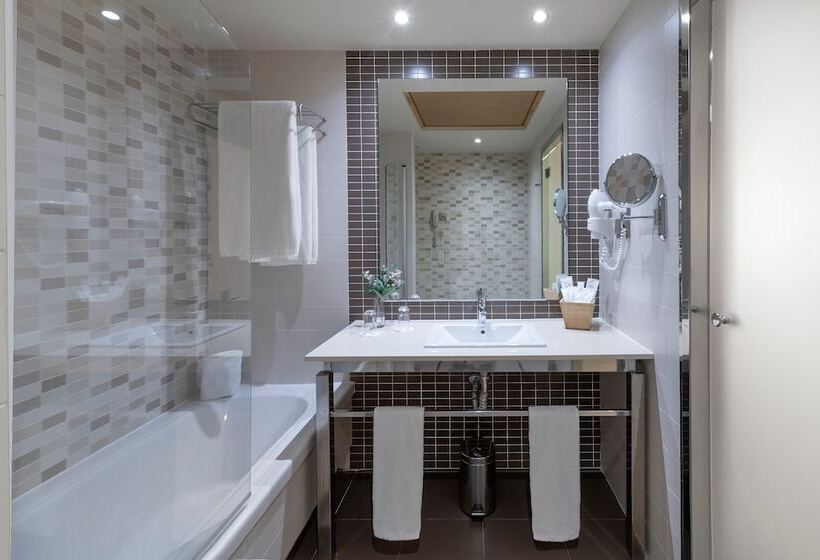 اتاق اساندارد با چشم‌انداز جانبی به دریا, Elba Carlota Beach & Golf Resort